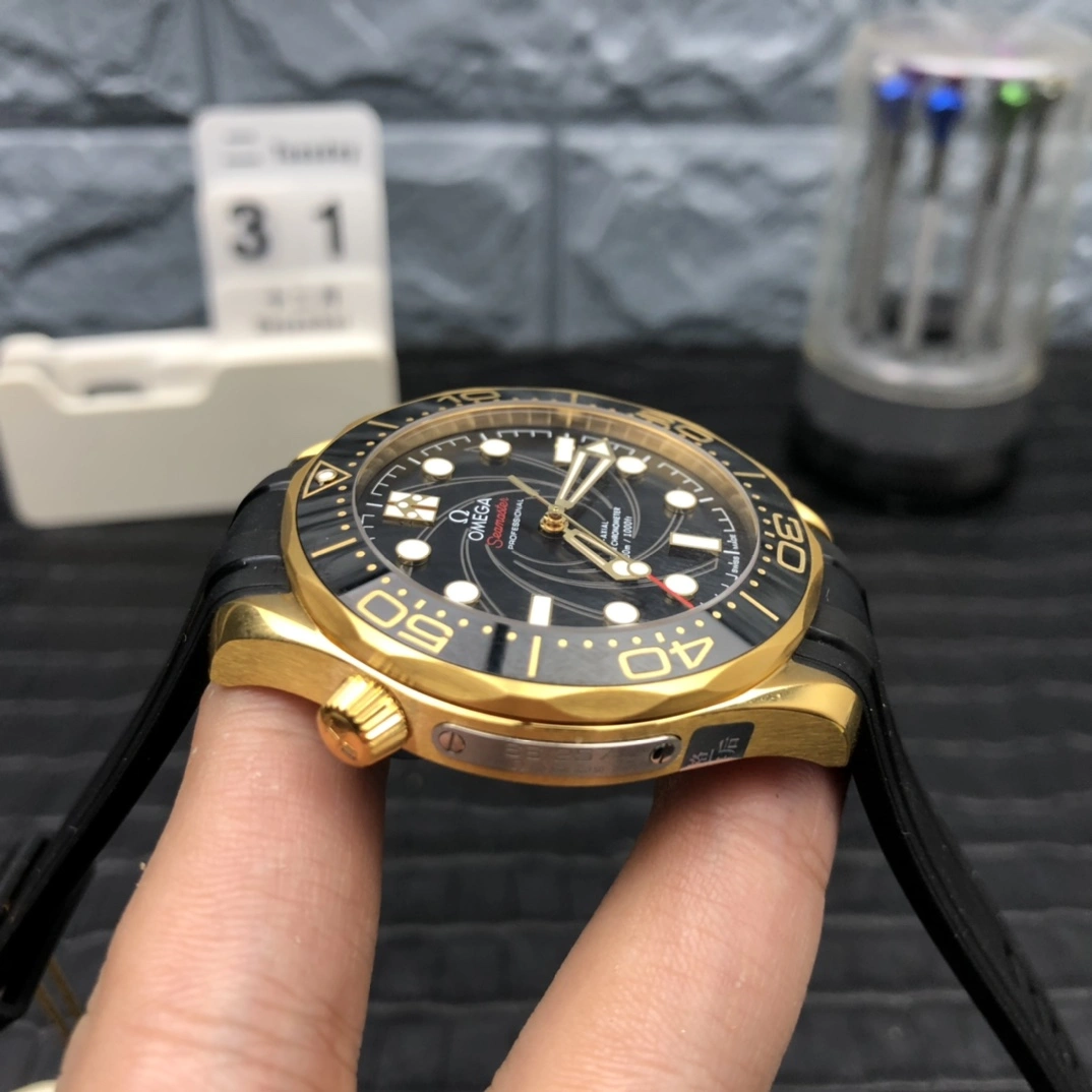 CBD Factory Omega Seamaster Diver 300M 42mm James Bond 50th Anniversary 18K Yellow Gold (210.62.42.20.01.001) 1:1 Super Clone – Dandong DD8807 Movement TechFriendly 291